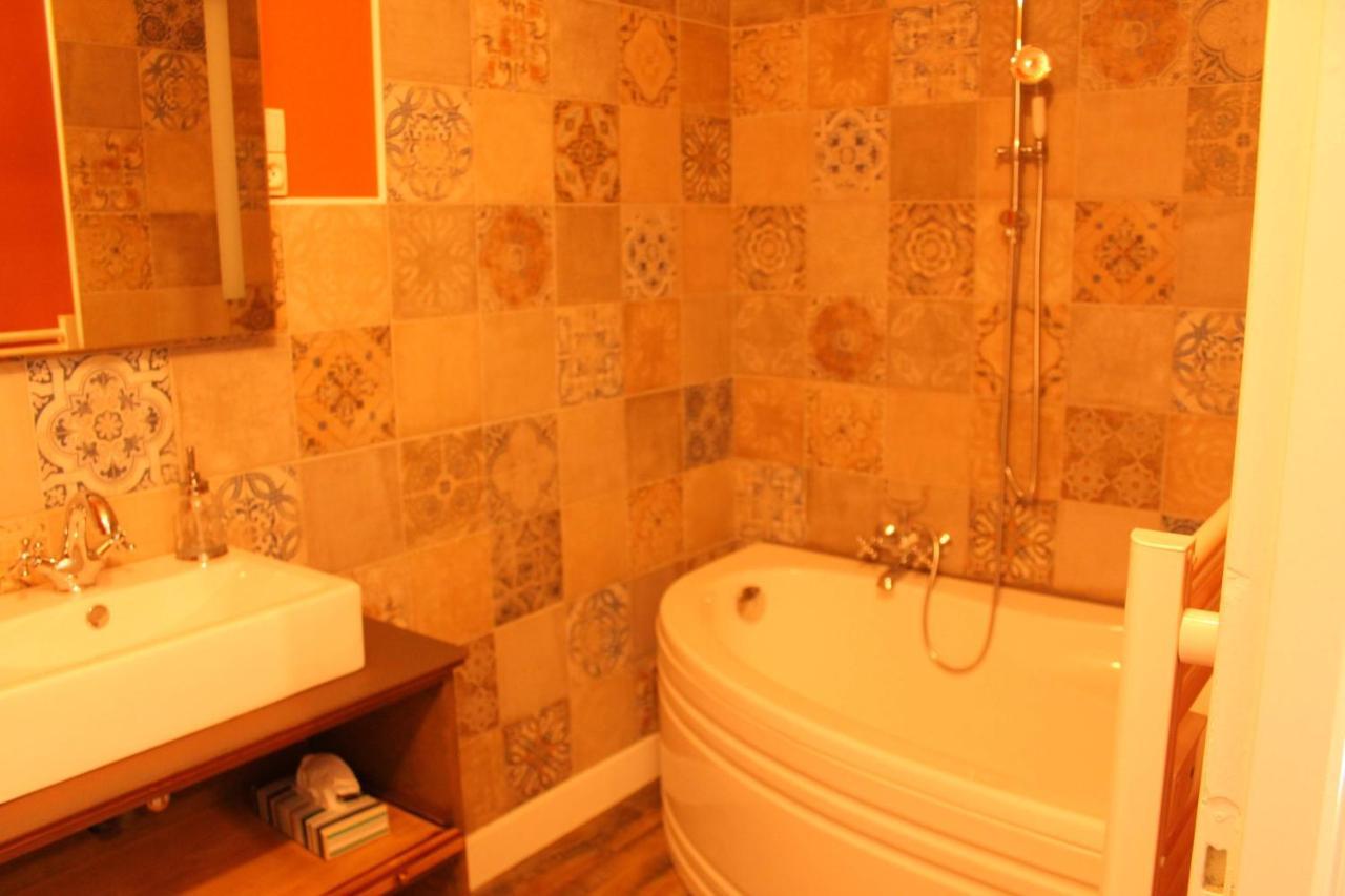 Le Manoir De Cocelle Bed & Breakfast Paris-l'Hopital Ngoại thất bức ảnh